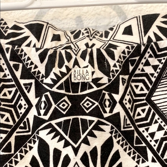 Geometric Black and White mini skirt - Picture 3 of 4